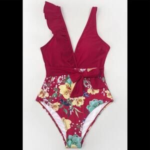Cupshe‎ Red Floral Ruffle Trim Swimsuit Size Small (2404)